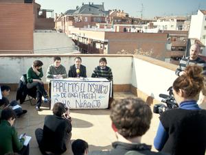 הפגנה על הגג